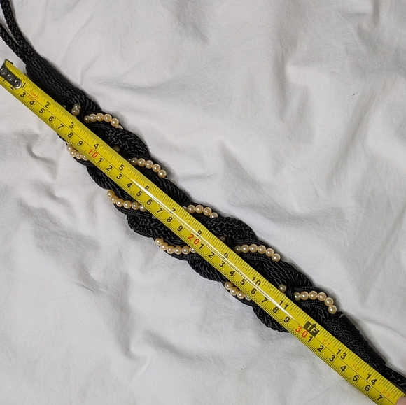 Vintage belt.  Vintage statement belt with faux pearl detailing - Picture 5 of 6